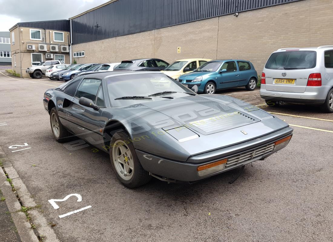ferrari 328 (1985) con 20,317 kilómetros, en preparación para desmantelamiento #7