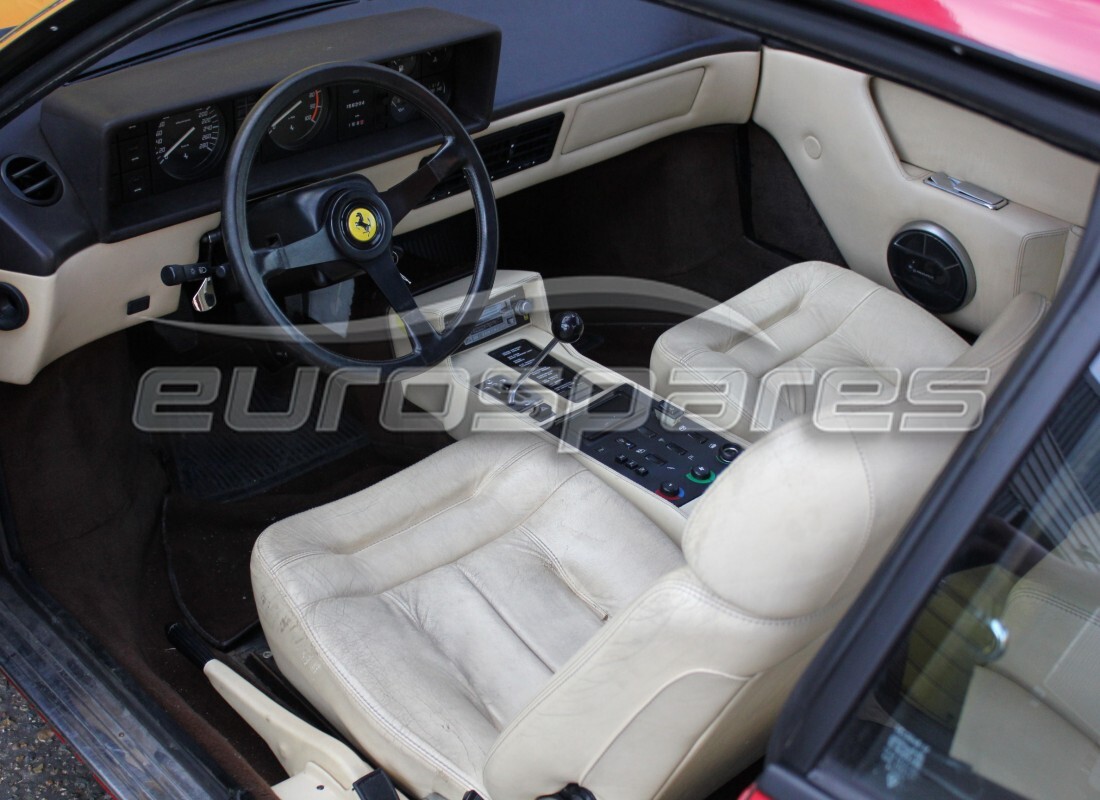 ferrari mondial 3.0 qv (1984) con 56,204 kilómetros, en preparación para desmantelamiento #5
