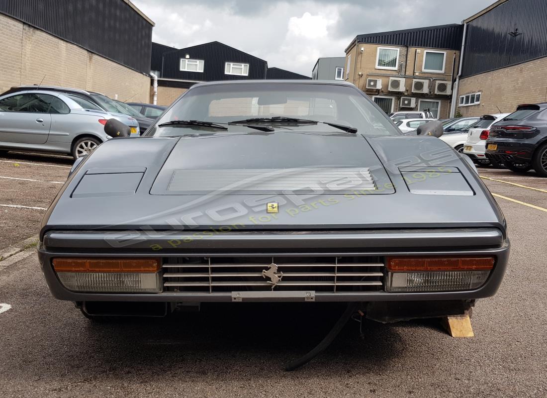 ferrari 328 (1985) con 20,317 kilómetros, en preparación para desmantelamiento #8