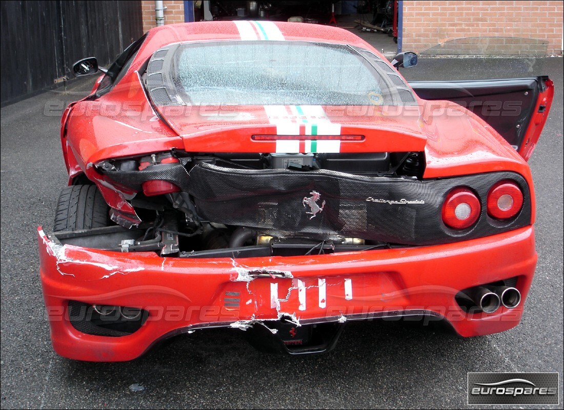 ferrari 360 modena con 3,000 kilómetros, en preparación para desmantelamiento #4
