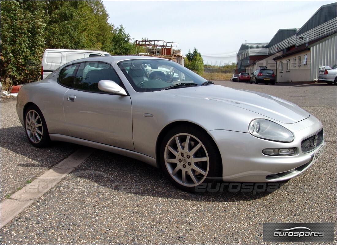 maserati 3200 gt/gta/assetto corsa preparándose para el desmantelamiento en eurospares