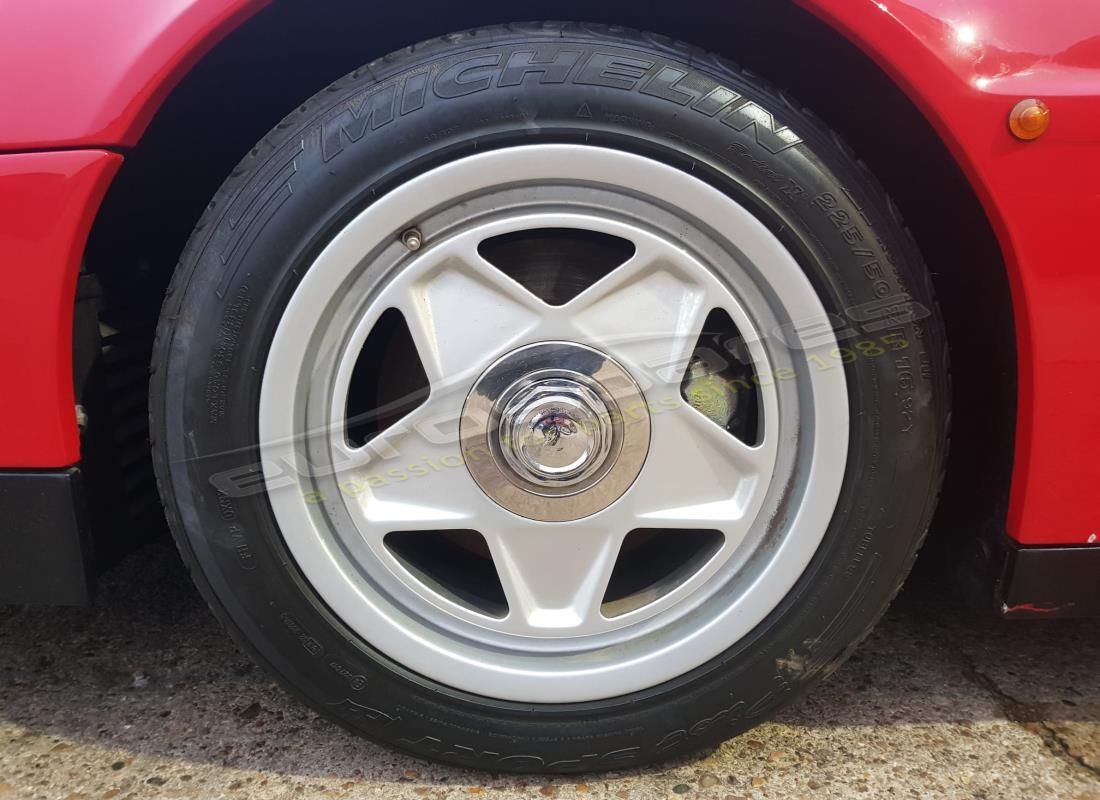 ferrari testarossa (1987) con 33,436 kilómetros, en preparación para desmantelamiento #17
