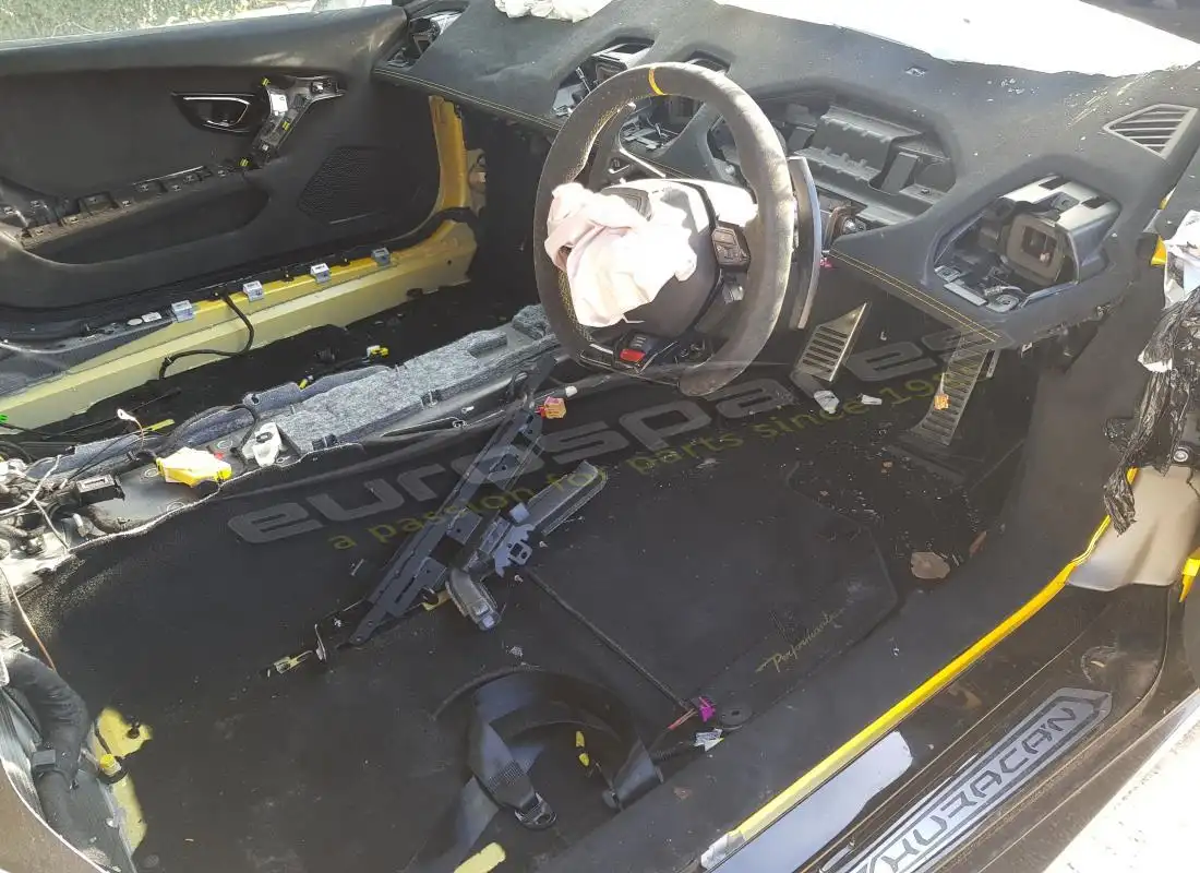 lamborghini performante coupe (2018) con 0 millas, preparándose para el desmantelamiento #9